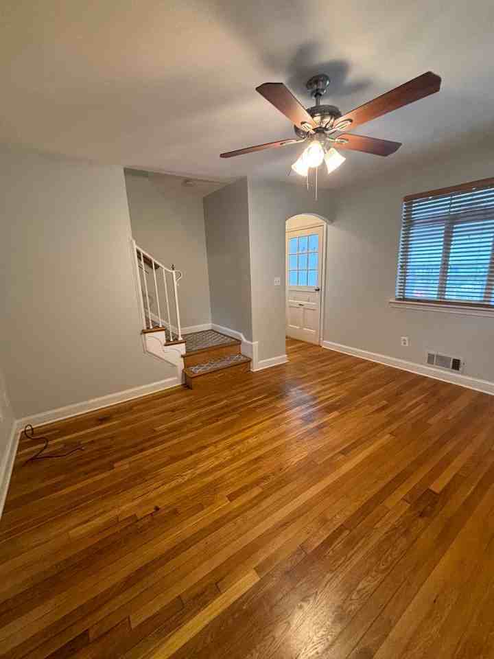 162 Wesmond Dr - Photo 4 of 21