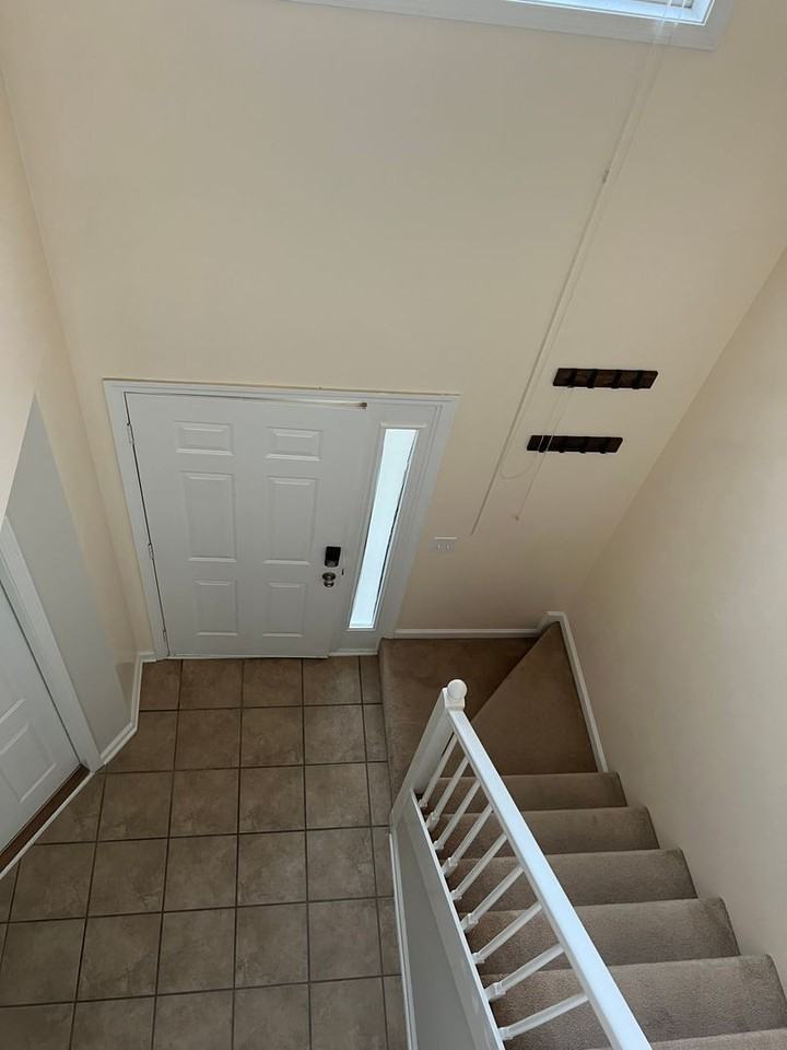 105 Winthrope Ln - Photo 7 of 23