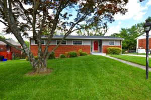 featured image of 4015 Heathfield Rd