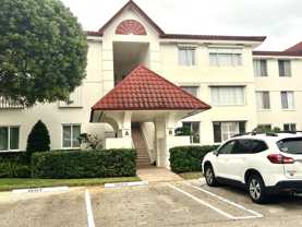 104 Half Moon Cir #B2 - Photo 1 of 1