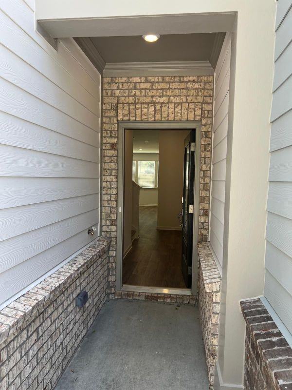2423 Livi Ln - Photo 2 of 9