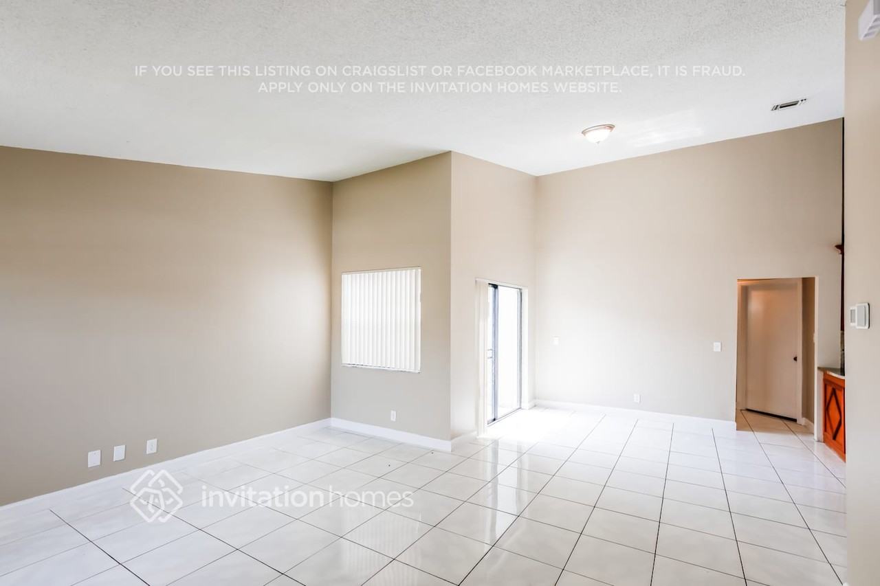 9810 Sw 57th St - Photo 5 of 17