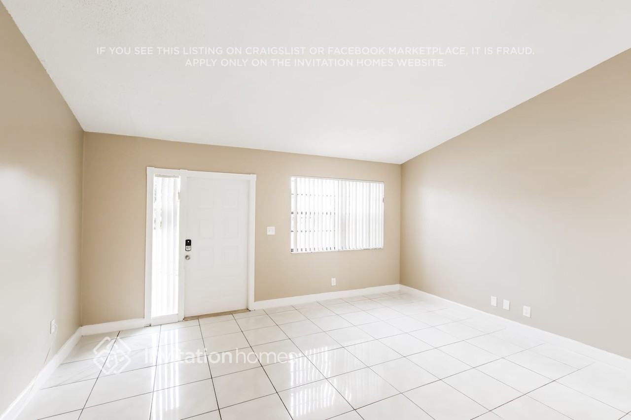 9810 Sw 57th St - Photo 3 of 17