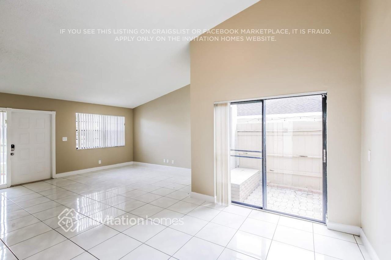 9810 Sw 57th St - Photo 4 of 17