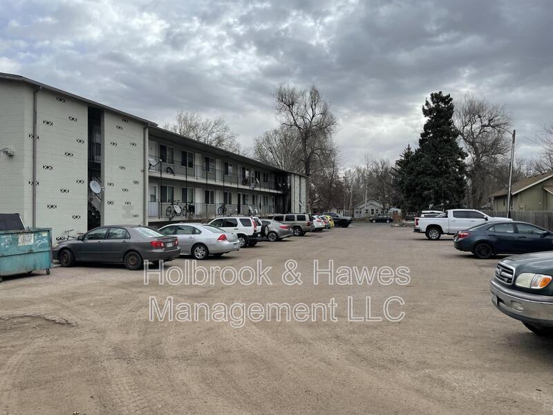 225 N Sherwood St - Photo 2 of 9