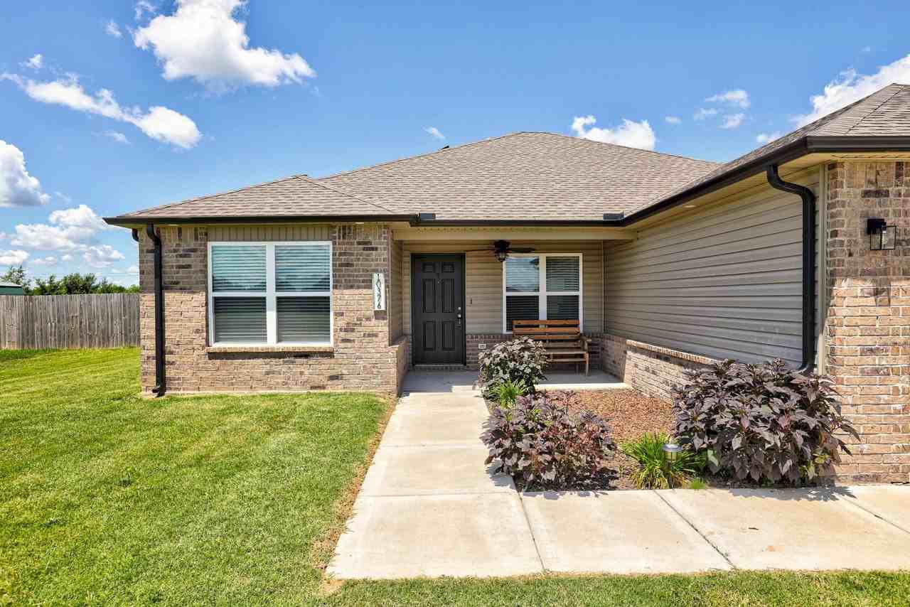 10376 Cadens Trl - Photo 3 of 26