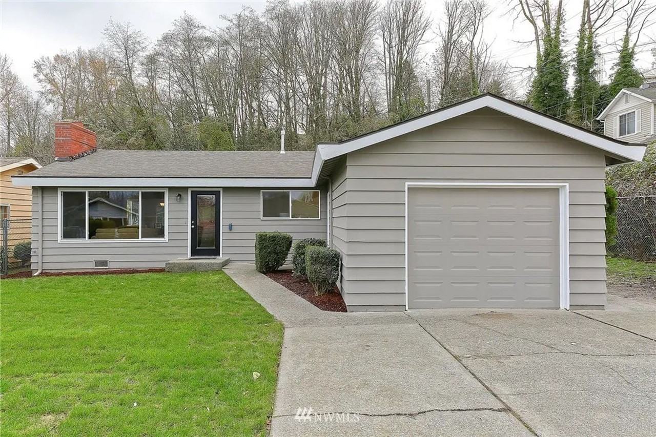 4601 S Director St - Photo 2 of 12