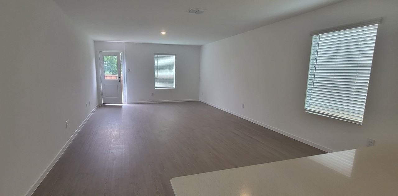 4116 Belmont Dr - Photo 4 of 16