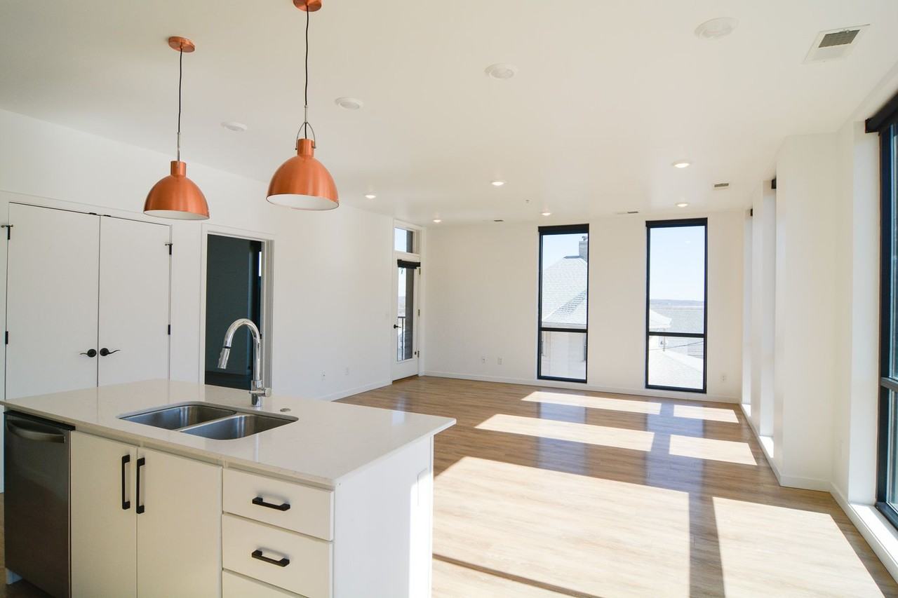 Nove Lofts - Photo 2 of 16