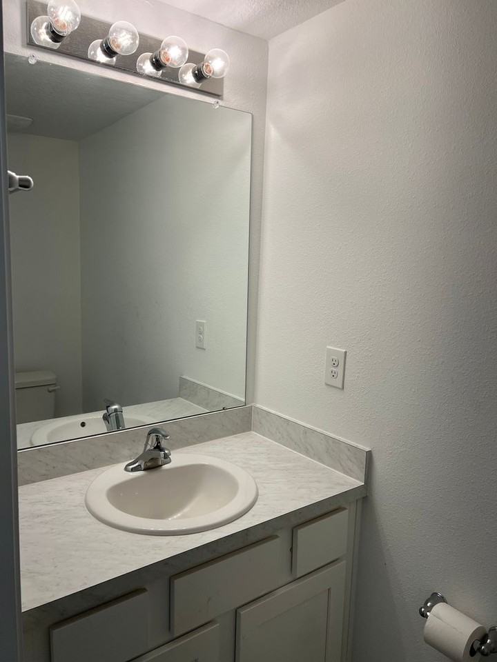 4021 Haymon Ave - Photo 5 of 17