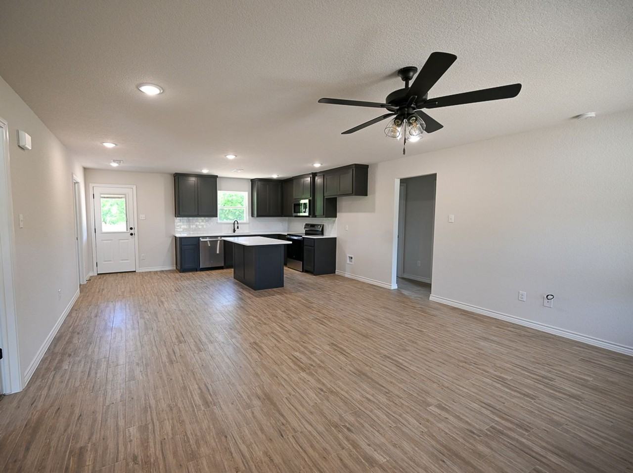 2026 Corriente Ct - Photo 3 of 12