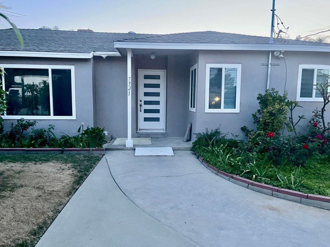 7521 Amigo Ave - Photo 2 of 12