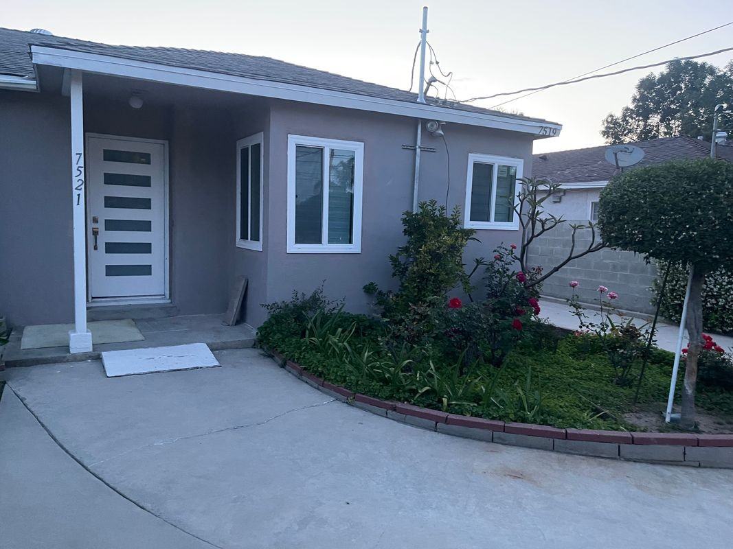 7521 Amigo Ave - Photo 3 of 12