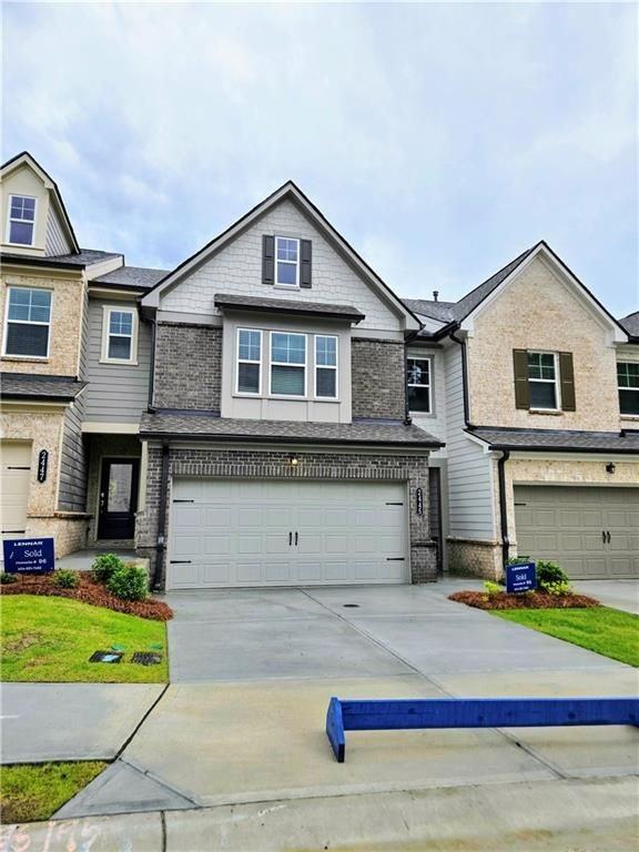 2445 Livi Lane - Photo 2 of 23