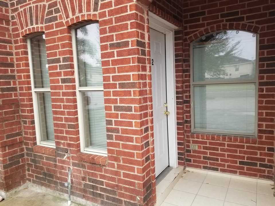 1409 W Kiwi Ave #2 - Photo 2 of 34