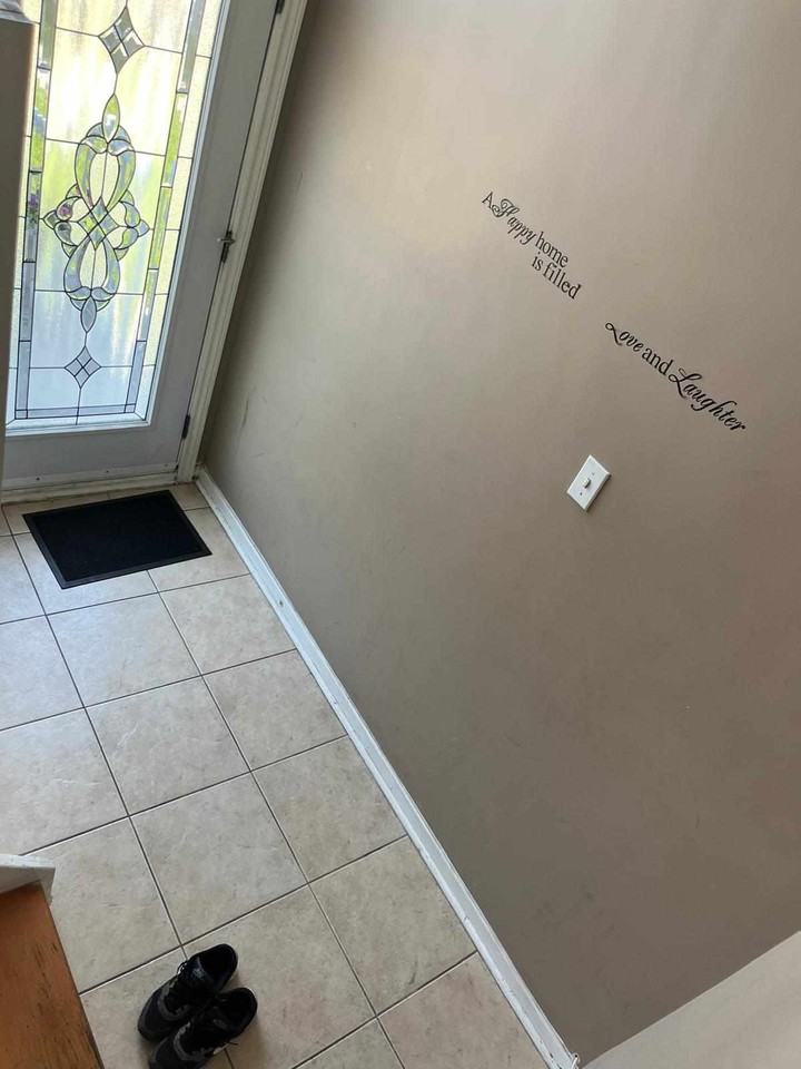 141 Cabana Drive - Photo 2 of 9