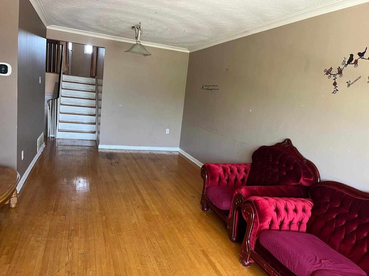 141 Cabana Drive - Photo 3 of 9