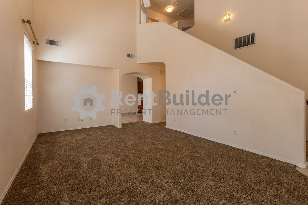 5705 Potentilla Ct Nw - Photo 4 of 24