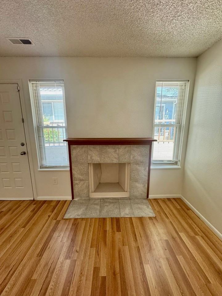2640 Hearthwood Ln - Photo 6 of 24