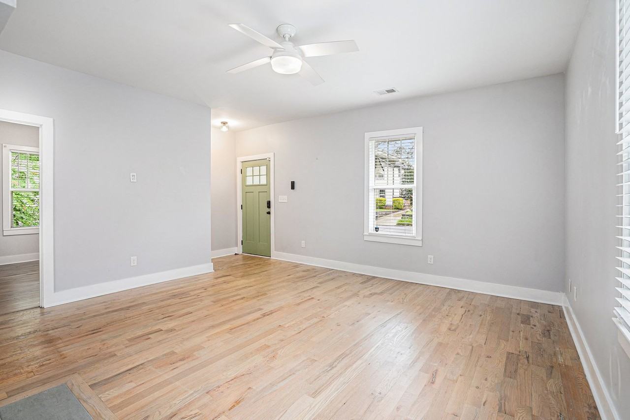 218 Laurel Ave Sw - Photo 7 of 20