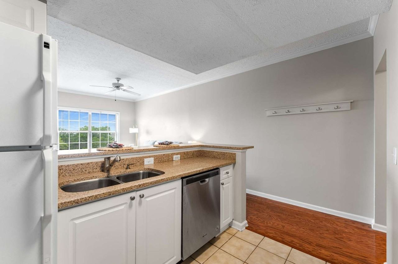 2025 Woodmont Blvd #341 - Photo 5 of 28