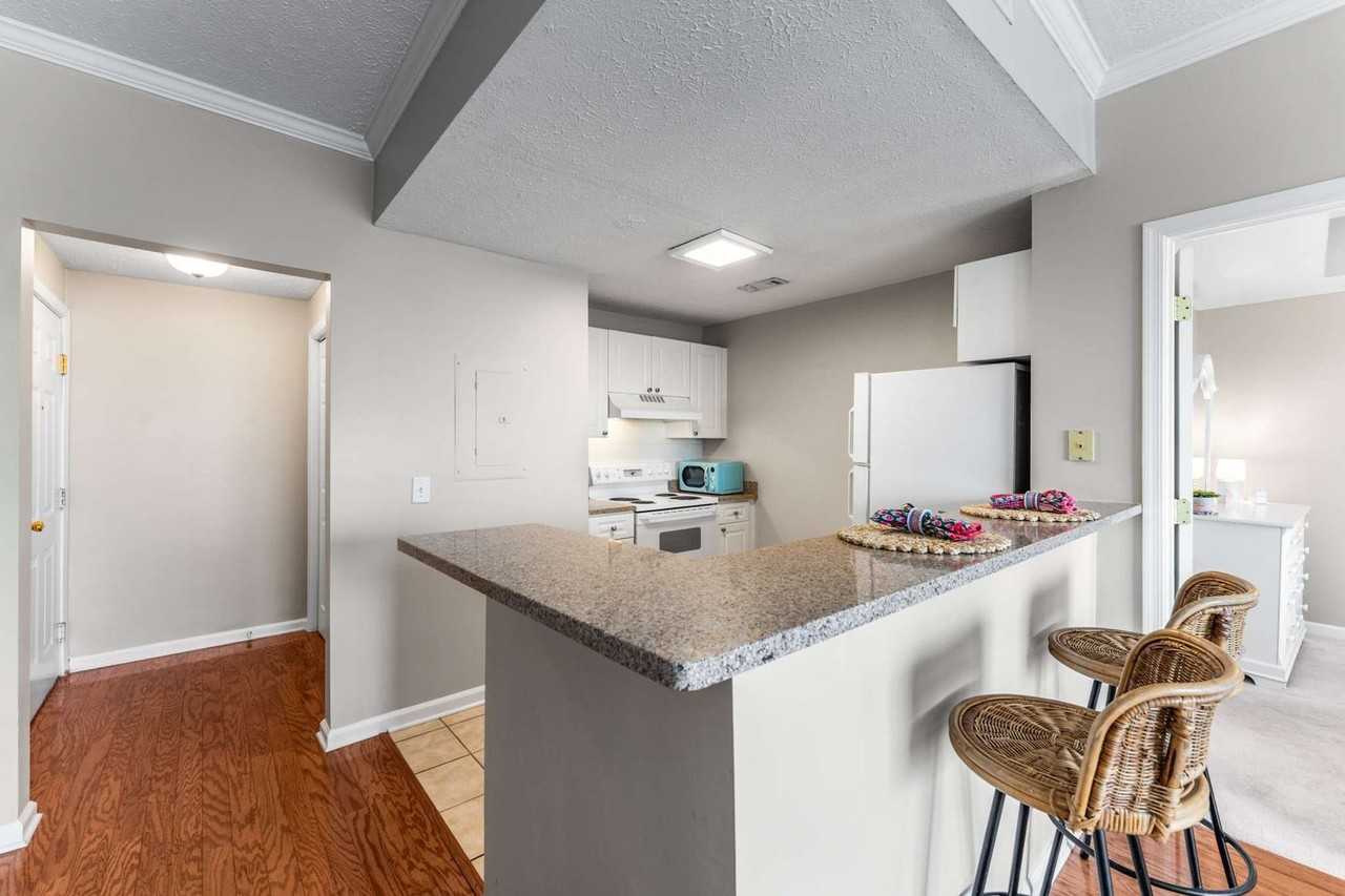 2025 Woodmont Blvd #341 - Photo 6 of 28