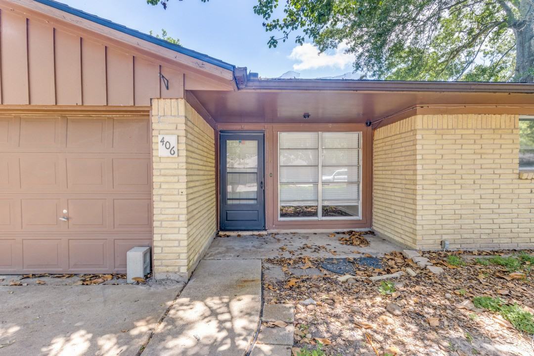 406 Vance St - Photo 4 of 35