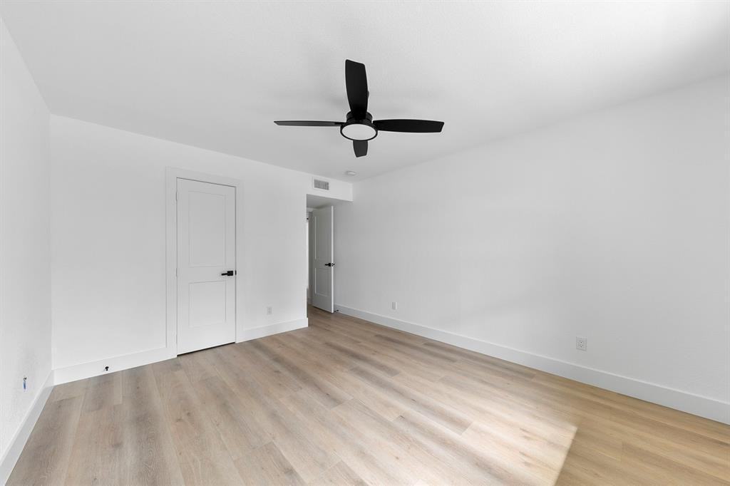 1514 Wirt Rd #4 - Photo 6 of 40