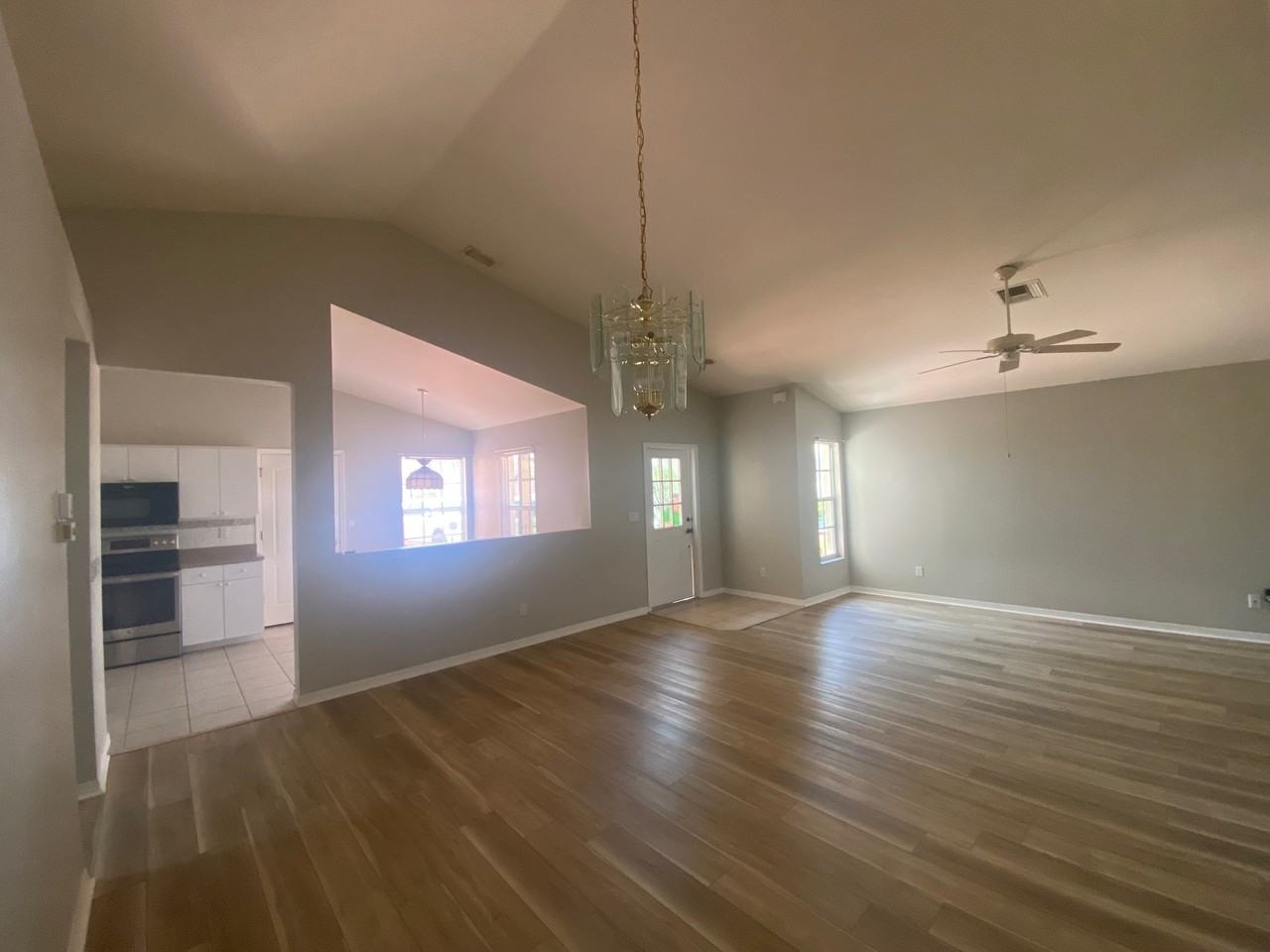 3551 Gloxinia Dr - Photo 2 of 8