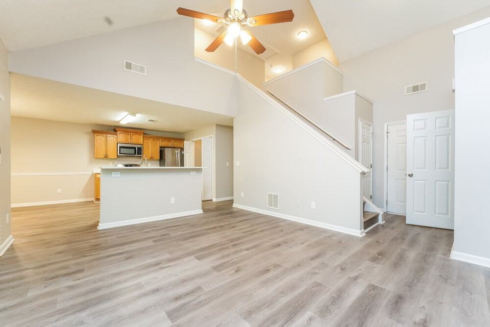 4265 Wesley Hall Dr - Photo 4 of 17