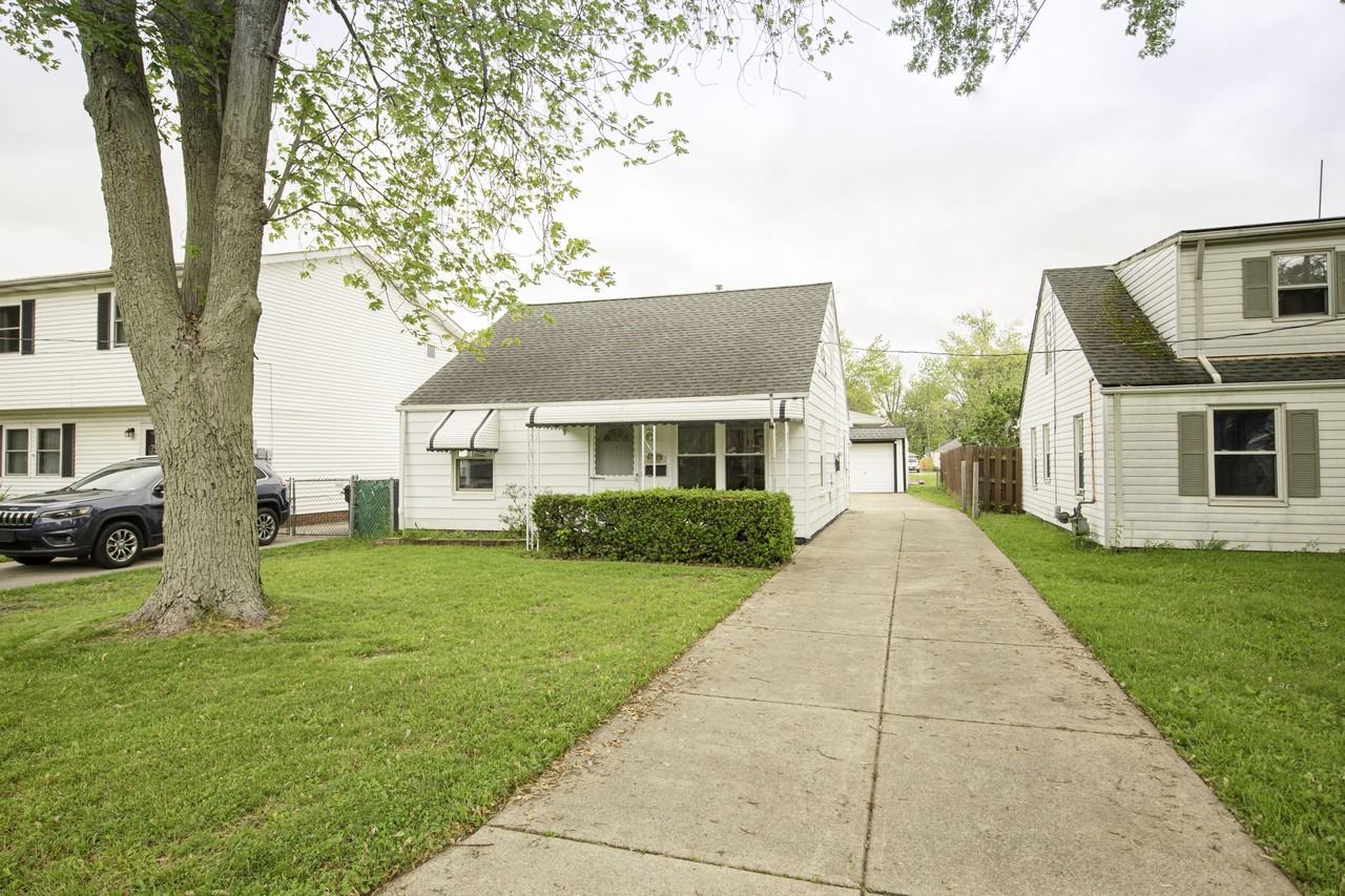 1319 E 345th St #NA - Photo 3 of 27