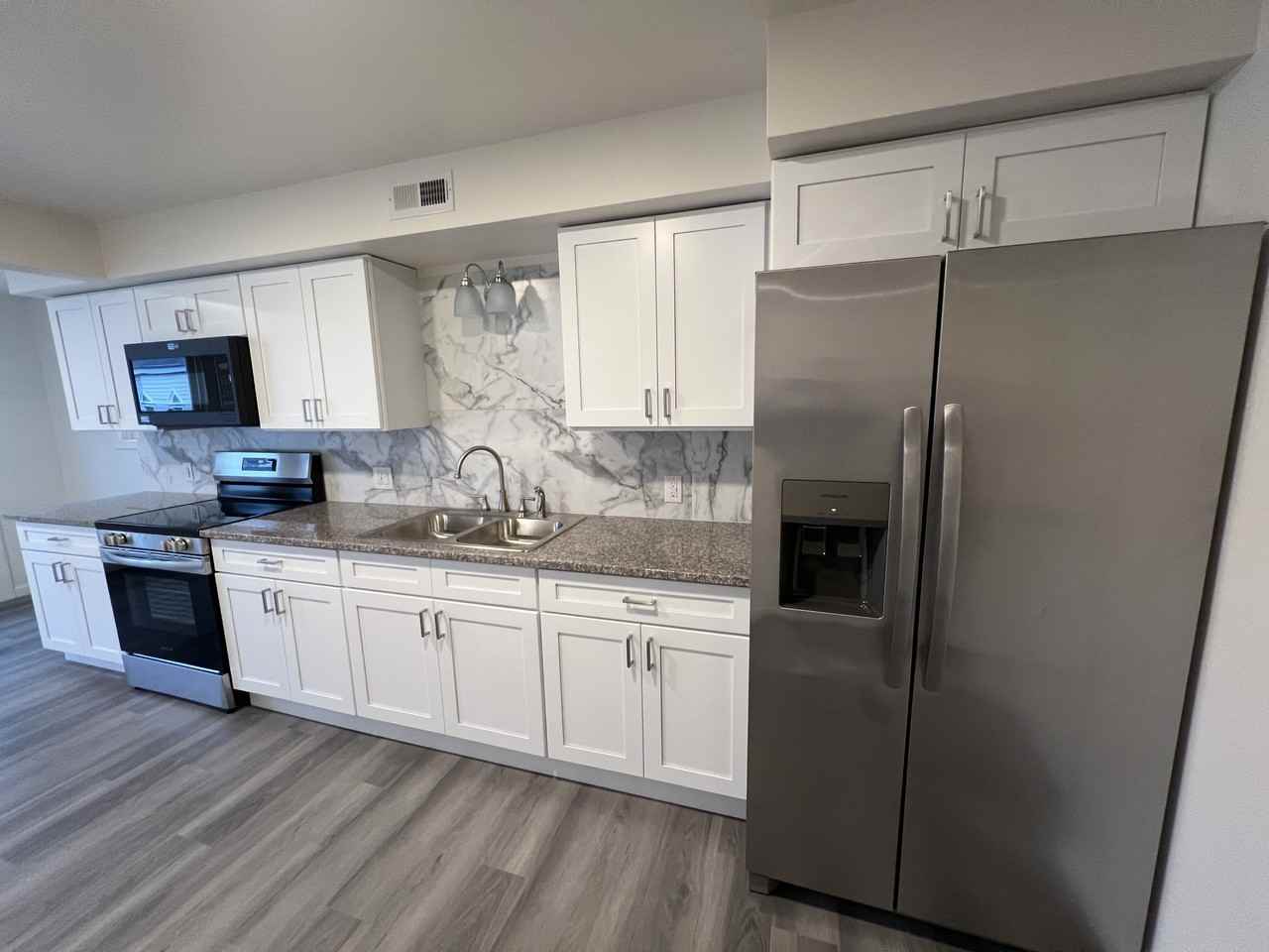 245 Washington St #245 - Photo 3 of 39