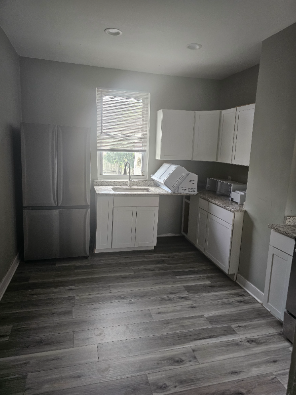 1716 3rd Ave #A - Photo 3 of 12