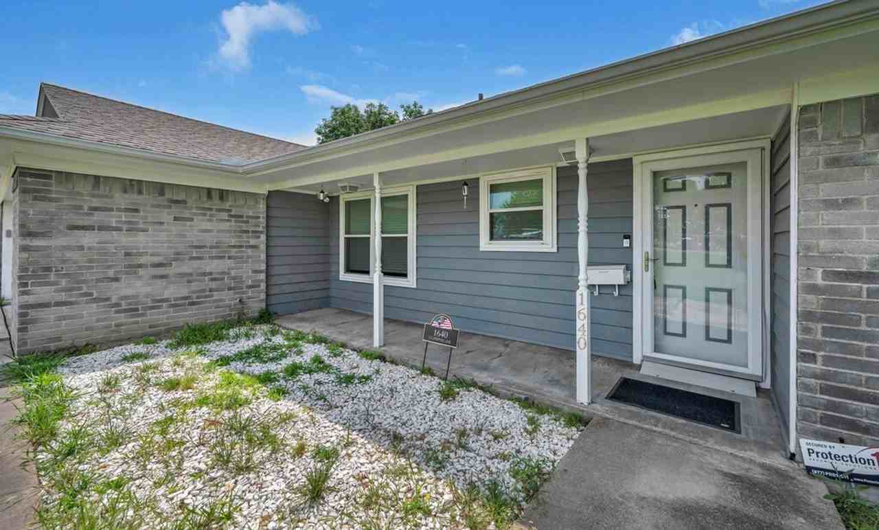 1640 Culpepper Ln - Photo 2 of 18