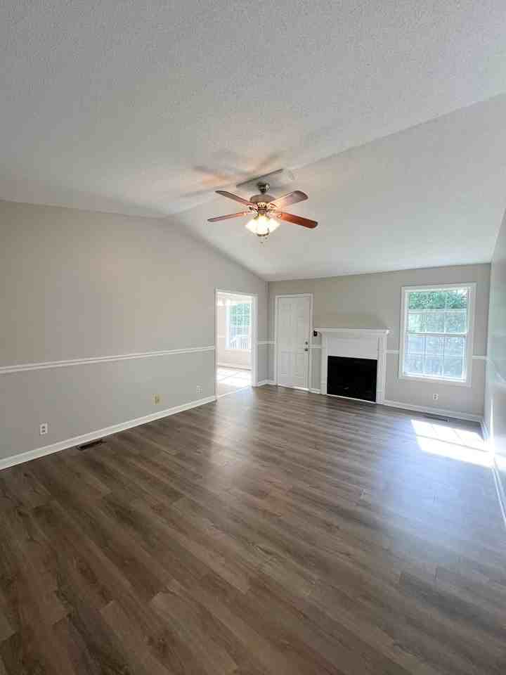 3816 Trenton Rd - Photo 4 of 27