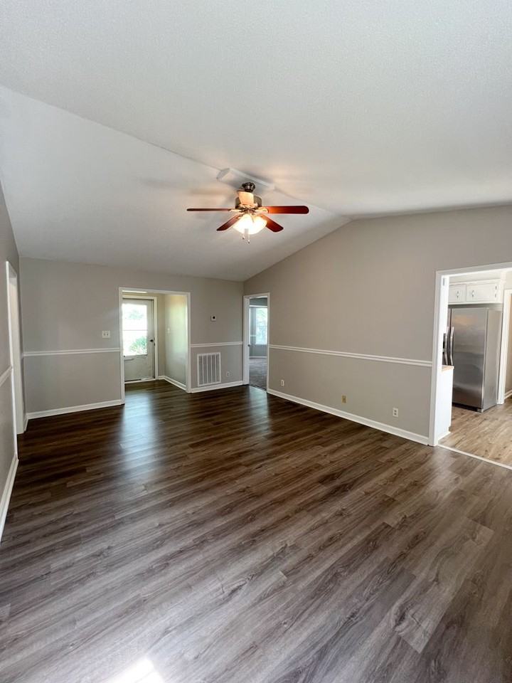 3816 Trenton Rd - Photo 5 of 27