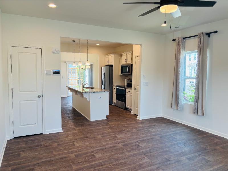 13969 Clayborn St - Photo 3 of 12