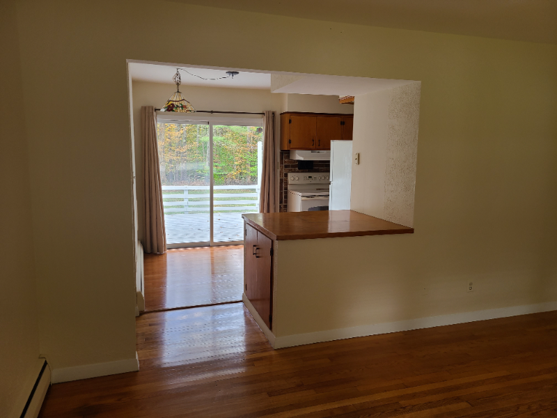 64 N Pownal Rd - Photo 2 of 20