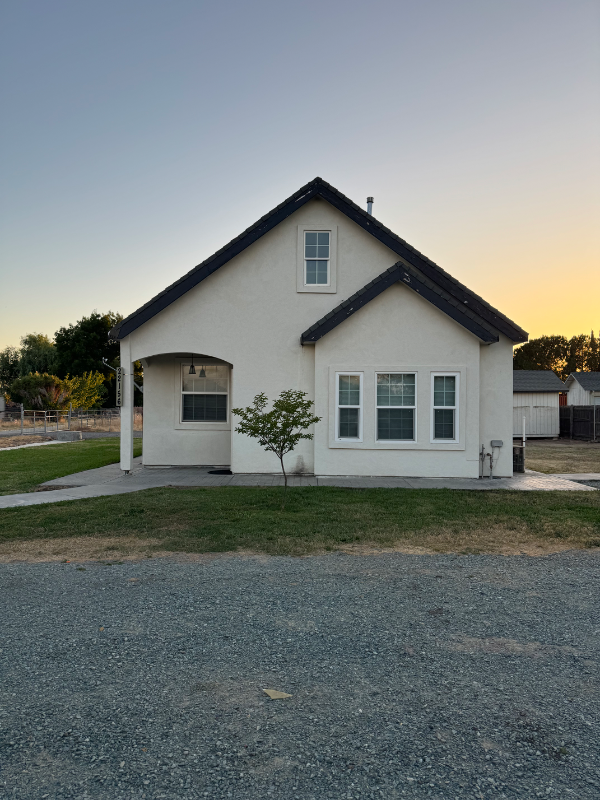 22156 E Milton Rd - Photo 2 of 8