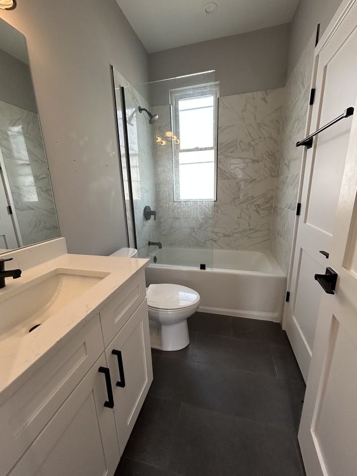 3671-73 North Elston Avenue - Photo 3 of 34