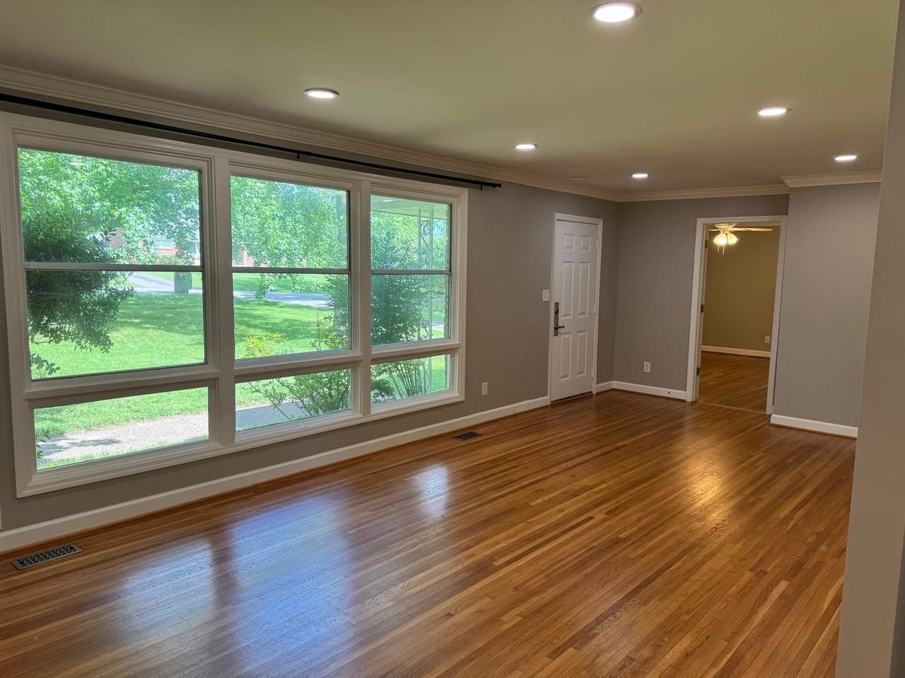 5015 Manuel Dr - Photo 6 of 33