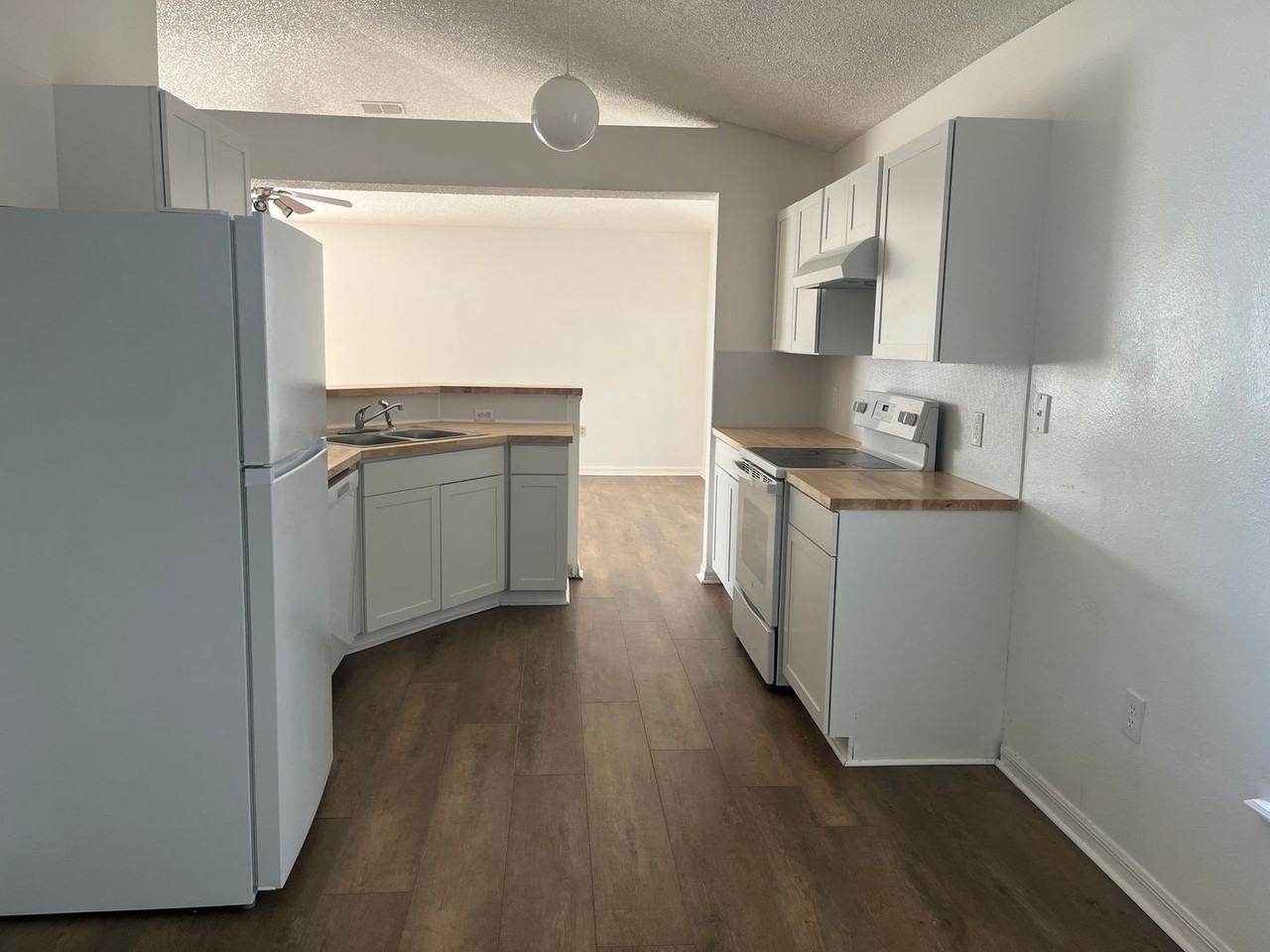 3533 Talisman Dr - Photo 6 of 14