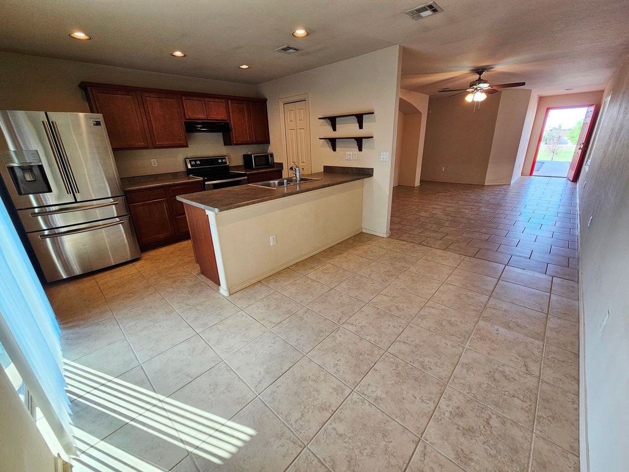 2547 Las Alturas Ct - Photo 5 of 31