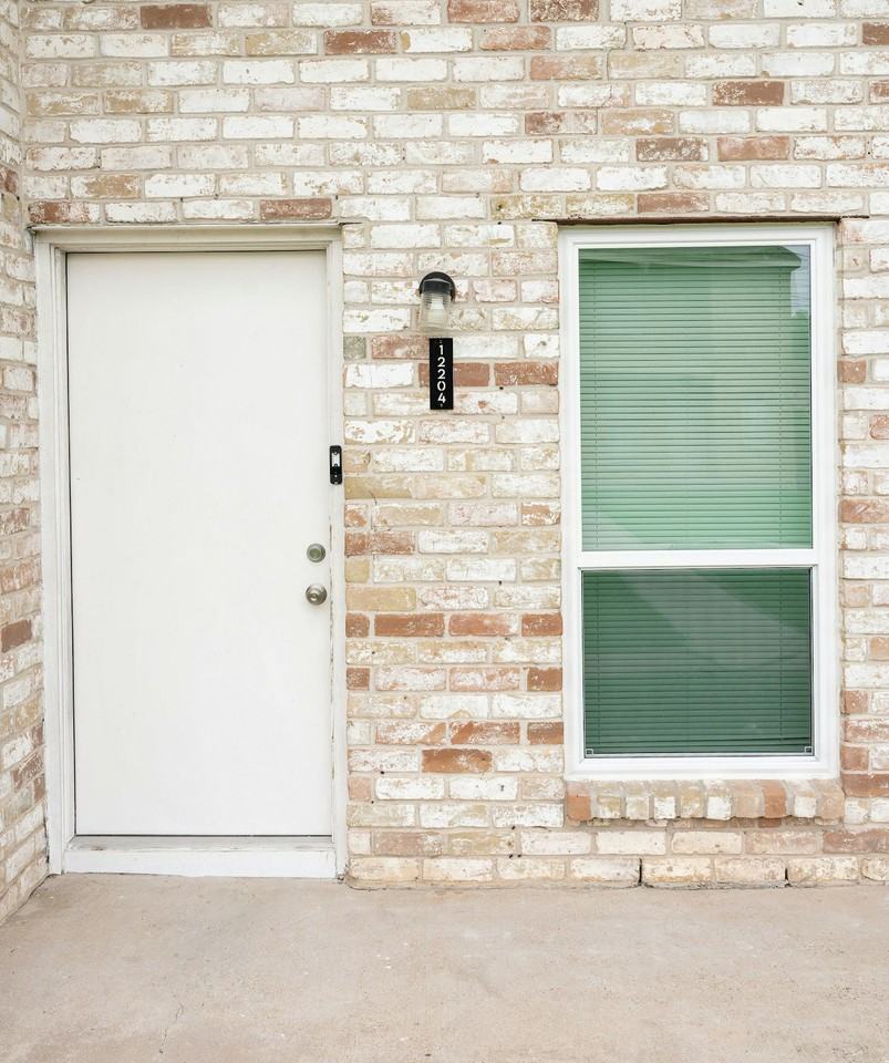 12202 Ormandy St #12204 - Photo 3 of 19