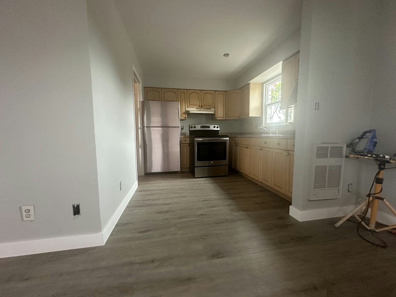 1759 Aquarius Ct - Photo 2 of 5