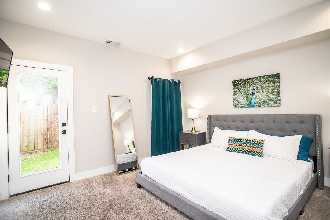 1915 Kolfahl Street, Unit G - Photo 7 of 37