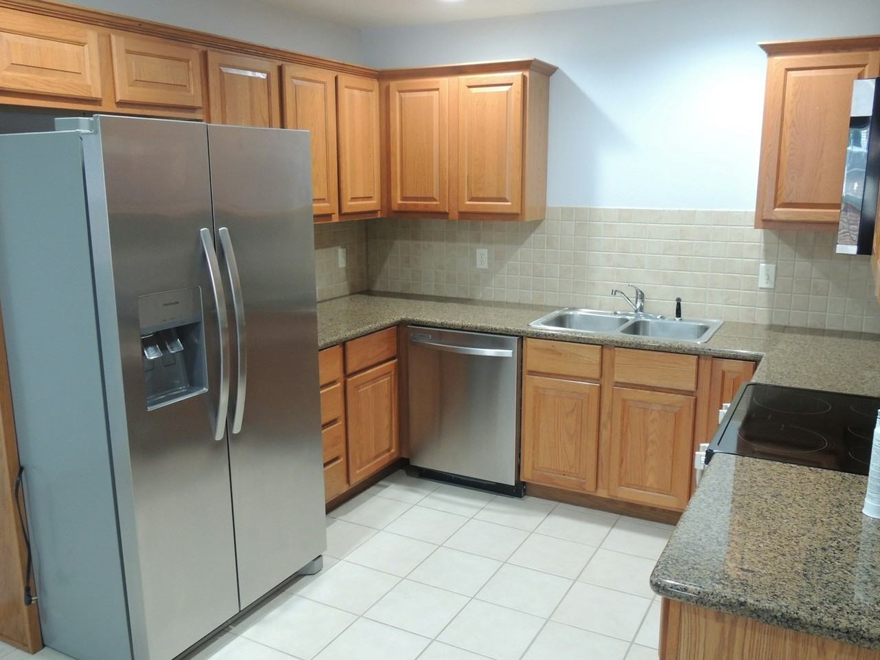 649 Rilynn Avenue - Photo 3 of 8