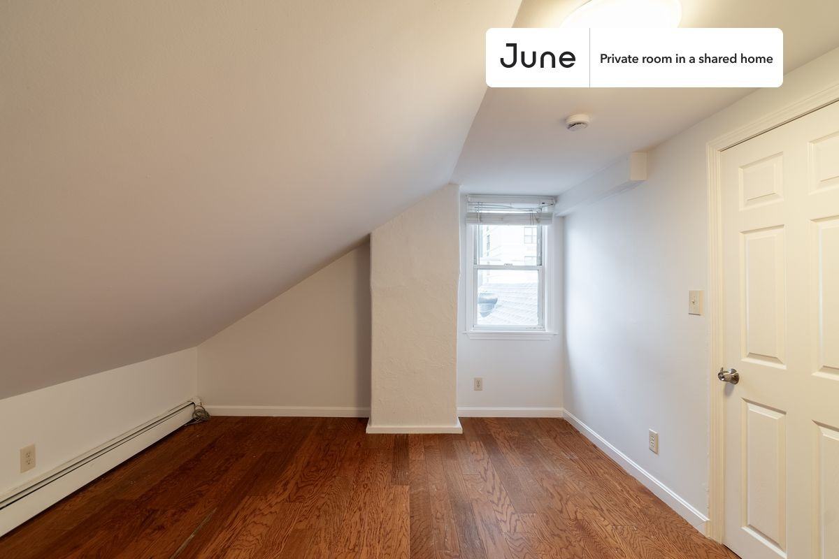 83 Winter Street #D - Photo 2 of 18