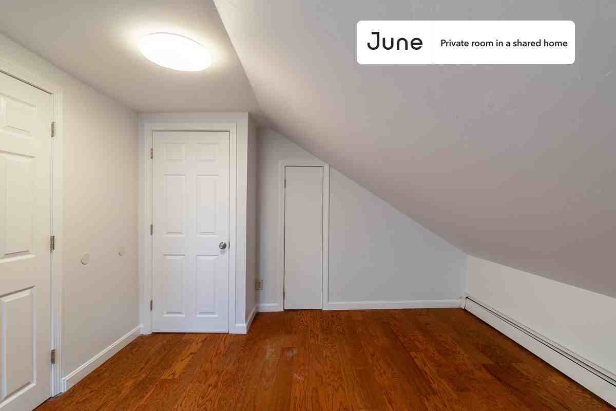 83 Winter Street #D - Photo 4 of 18