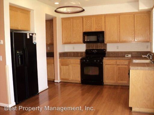 1872 Connor Way - Photo 2 of 6